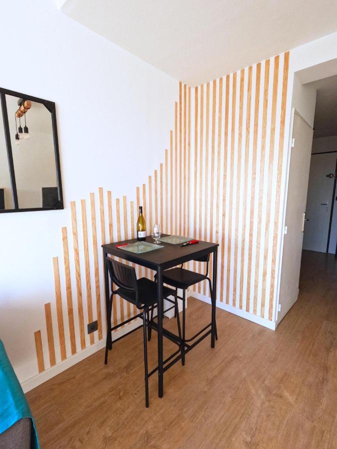 Appartement Hyeres - Costebelle Duplex Vue Mer Balcon Residence Privee Parking - Marie Caroline Exterior photo
